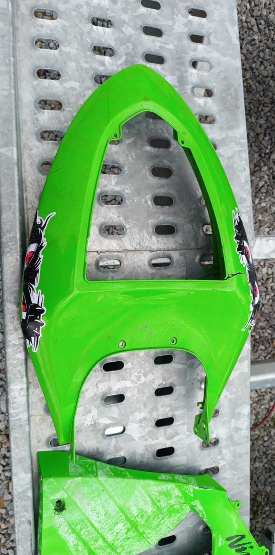 Plastiki Kawasaki zx6r zx-6r 636c 05-06 Owiewki czasza ogon ORYGINAL