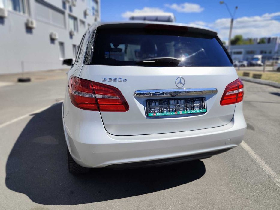 Mersedes B250e 2016 p 68т км рідного пробігу , запас хода 180 км