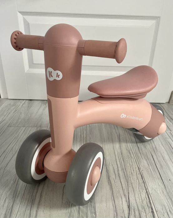 Rowerek biegowy Kinderkraft różowy