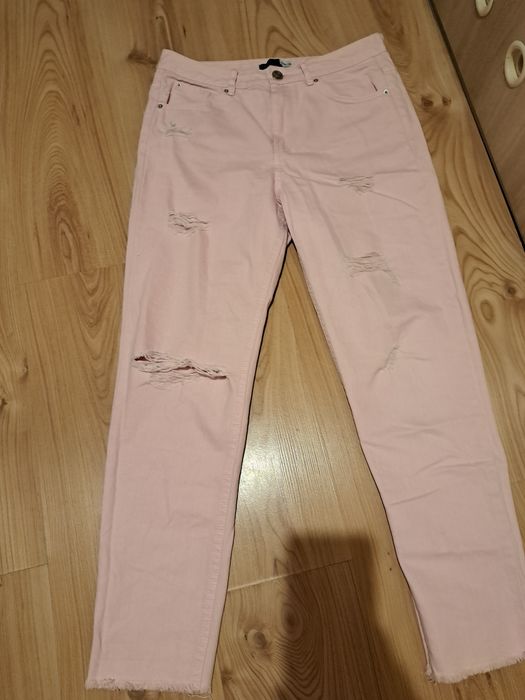 Spodnie z przetarciami  rozm M