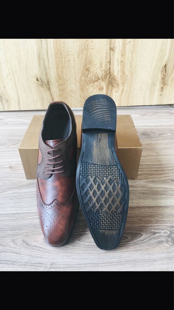Nowe Buty męskie Eleganckie Skórzane Wizytowe