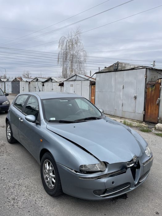 Alfa Romeo 147 після дтп