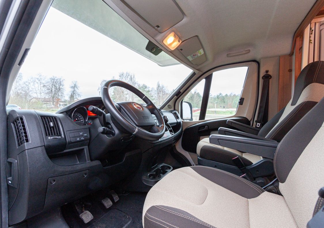 Wynajem Kampera Weinsberg CaraHome 600 DGK