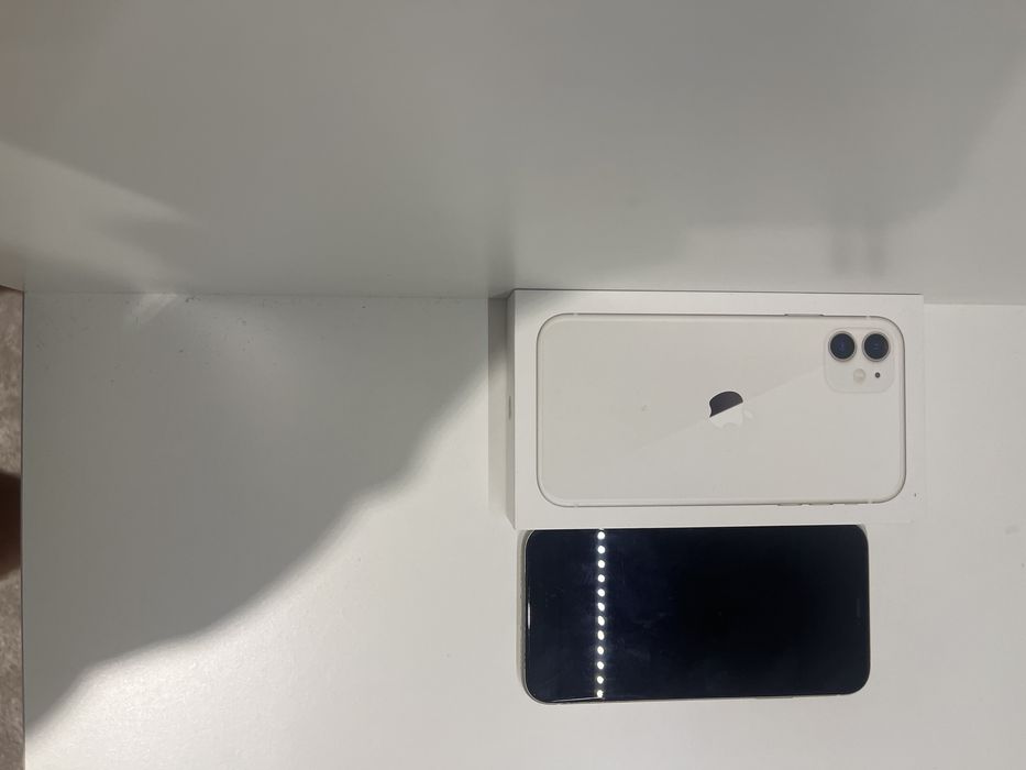 sprzedam Iphone 11 128GB.