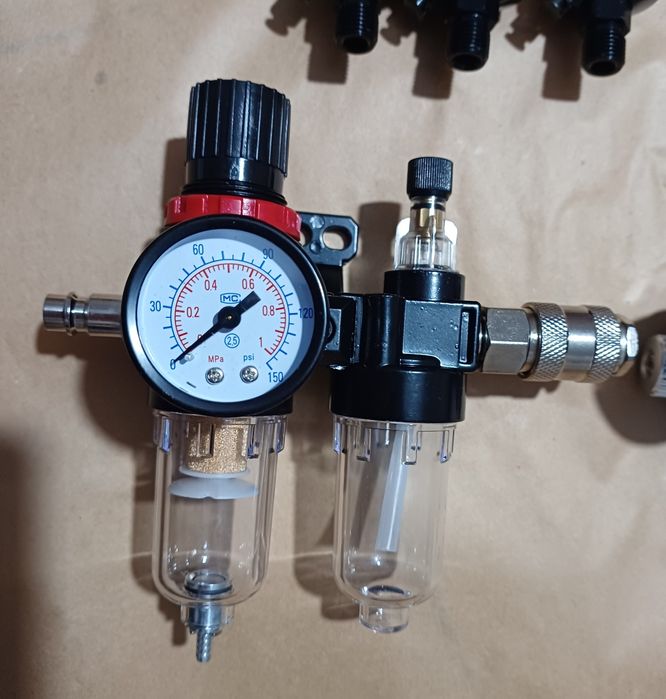 Фильтр для очистки воздуха с манометро