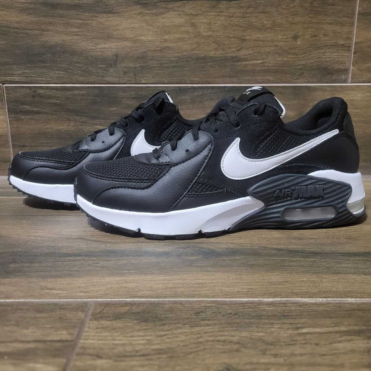 Оригінальні кросівки Nike Air Max Ecxee