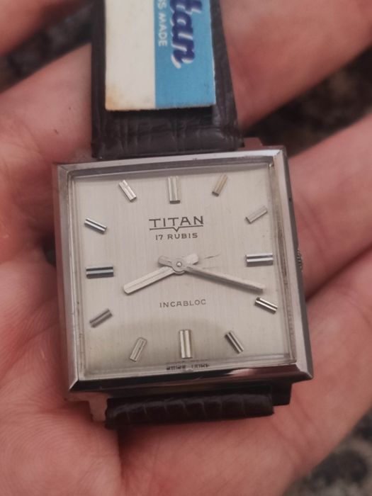 Relógio Titan 17 jóias