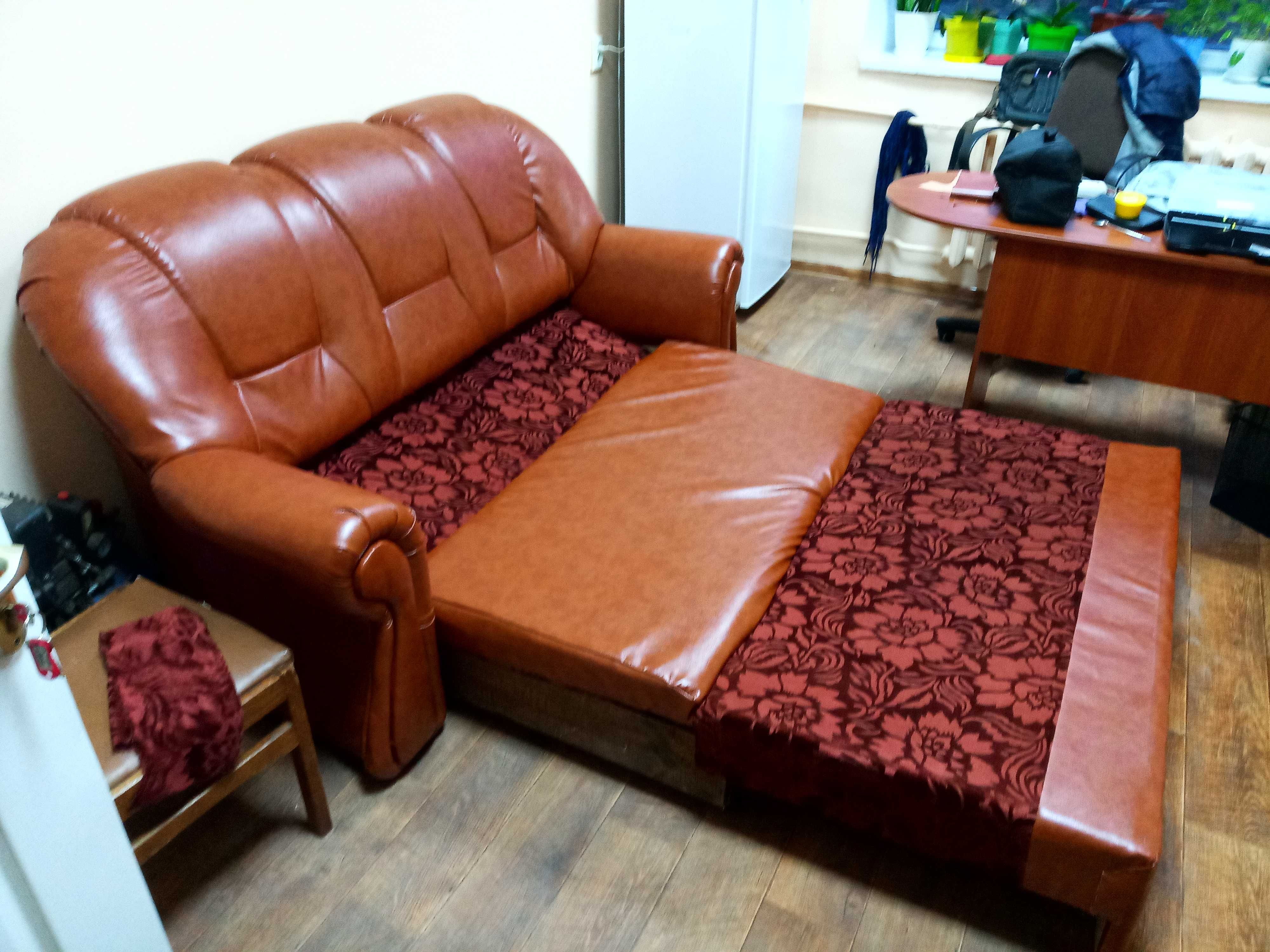 Перетяжка и реставрация мягкой мебели