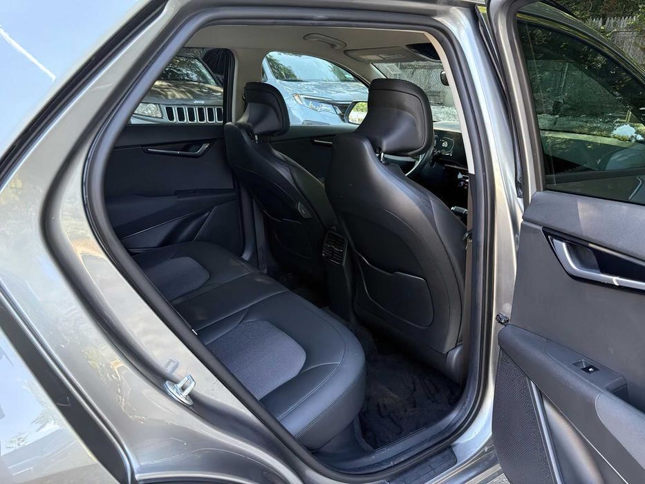 2023 Kia Niro EX