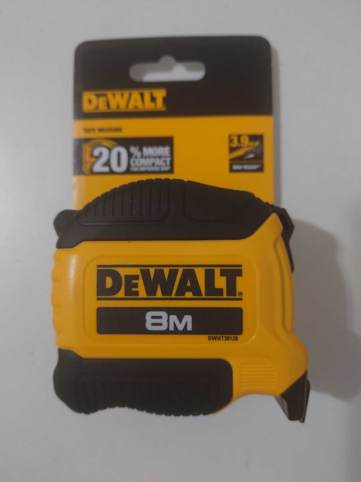 Рулетка DEWALT DWHT38128 8М