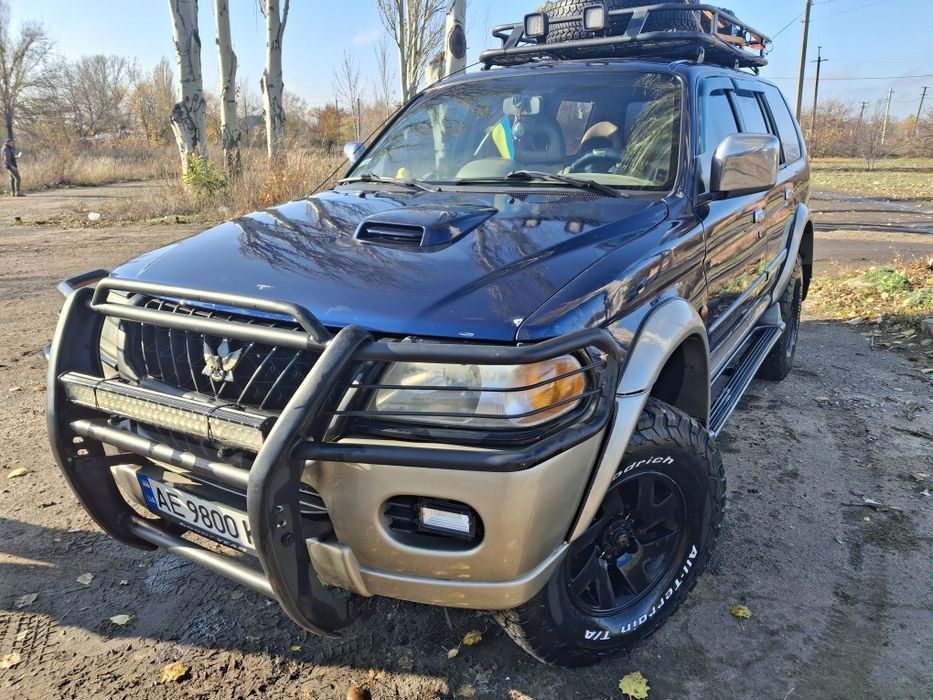 Мітсубіші паджеро спорт
