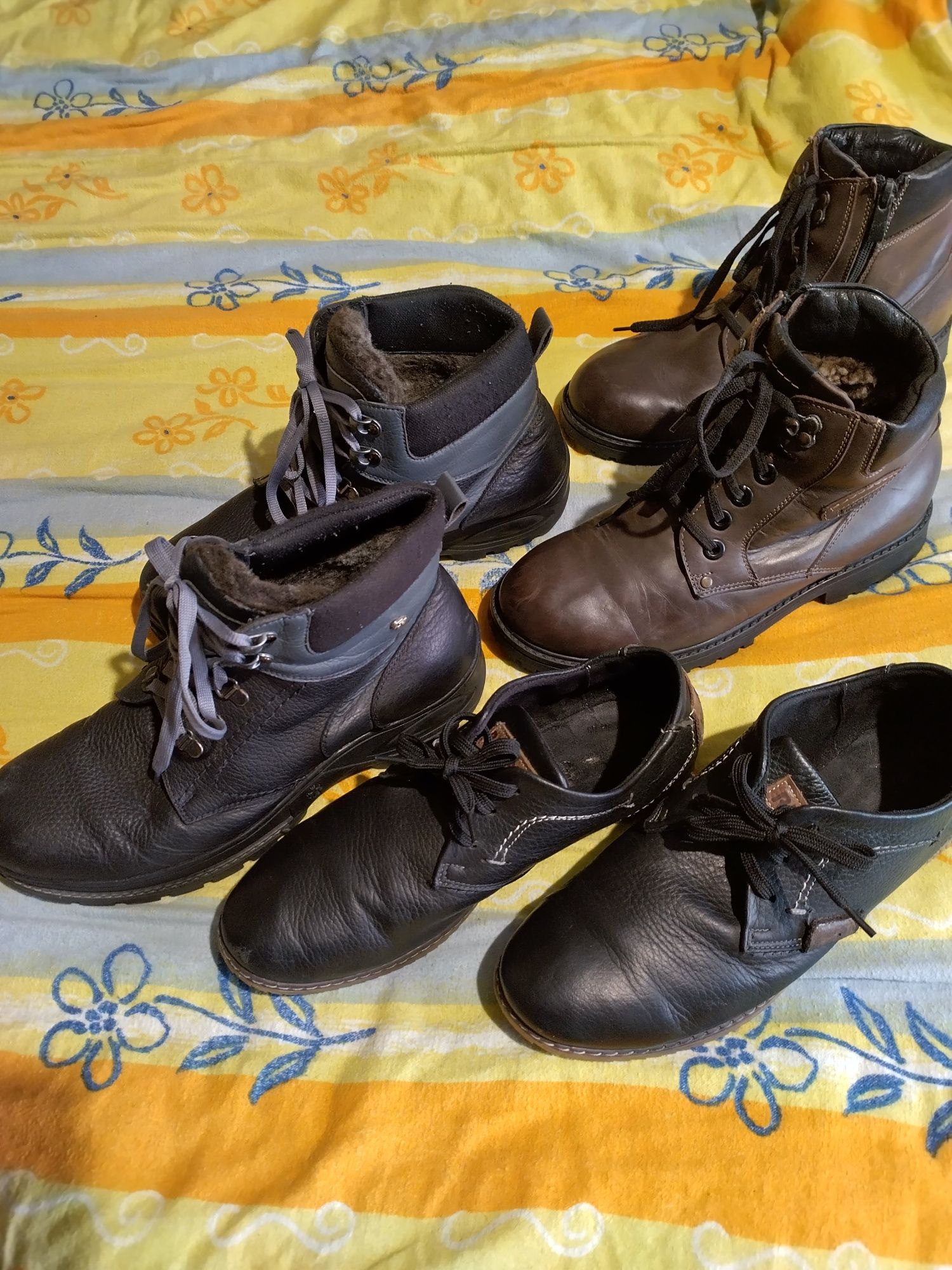 Взуття, туфлі, мокасини, ботінки, черевики 40 р.