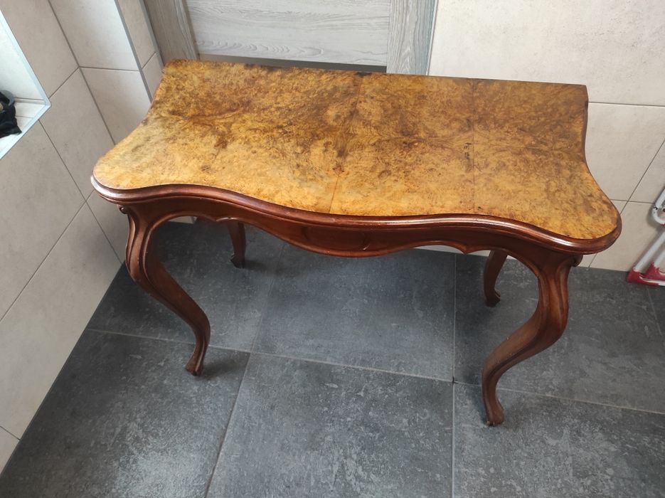 Stary rozkładany stolik do brydża