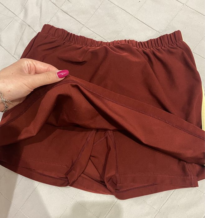 Продам спортивні шорти