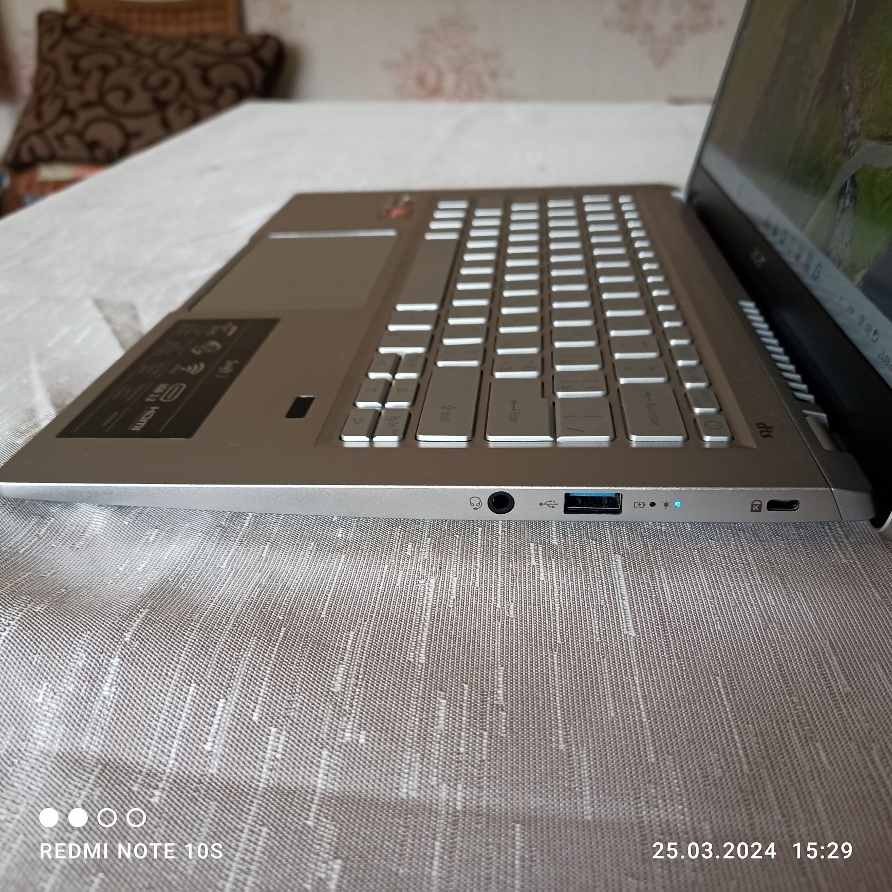 Продам  Acer Swift 3