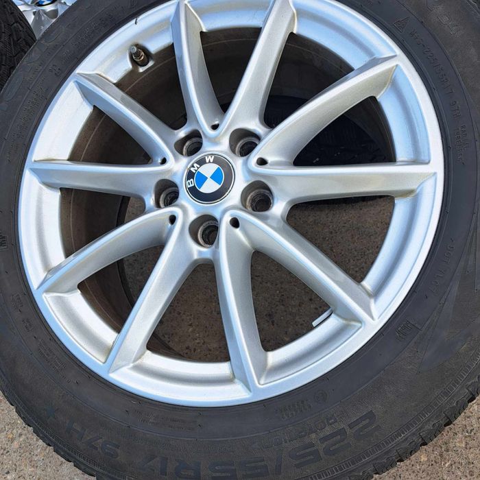 Felgi BMW X1z oponami