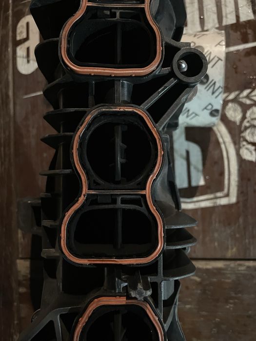 Впускной коллектор BMW .