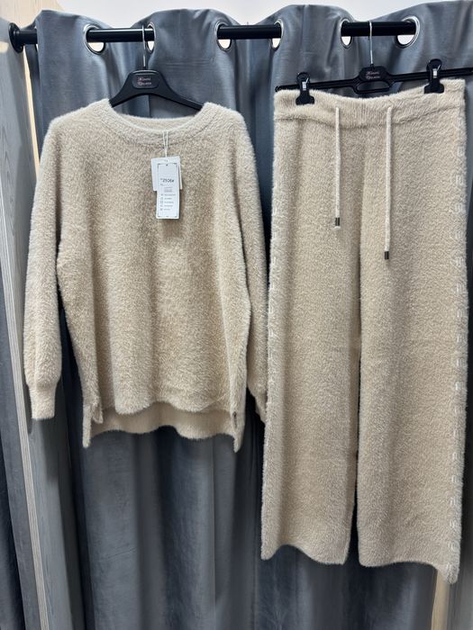 Костюми з альпаки(кофта + штани), розмір 46-50