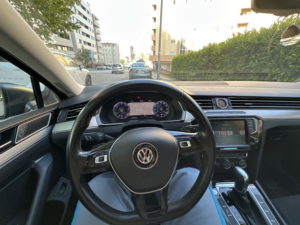 VW Passat 2.0 150cv NACIONAL