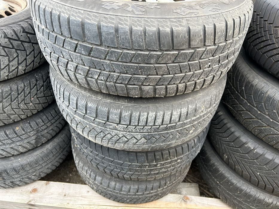 Felgi aluminiowe 16 cali 5x114,3 opony zimowe 215/65 16 Nissan