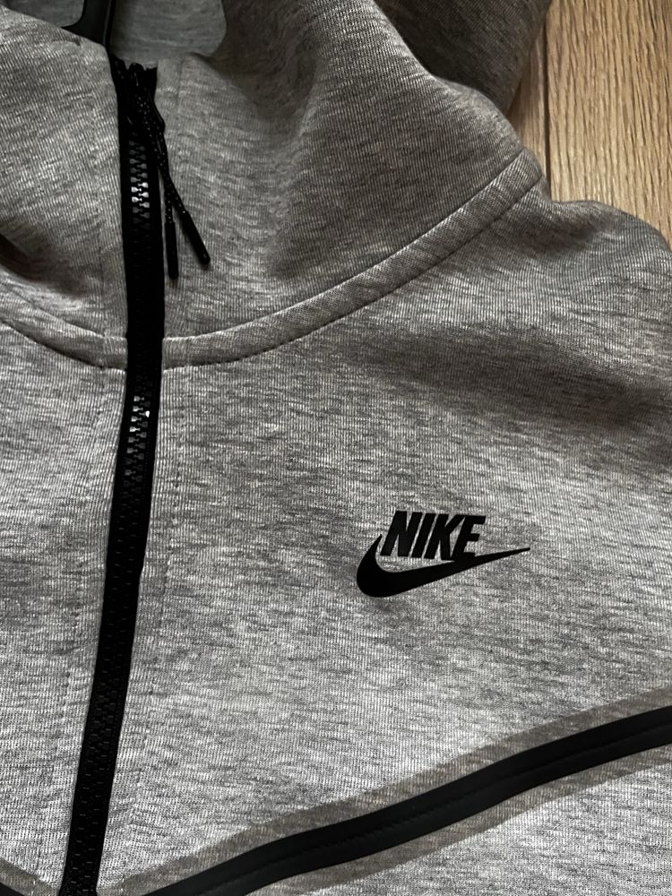 nike tech fleece