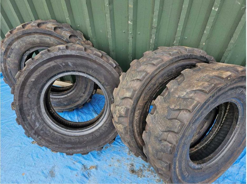 Opony Liebherr 290/90 - R 20 Em-22 290/90-20 Komplet Excavator Opona