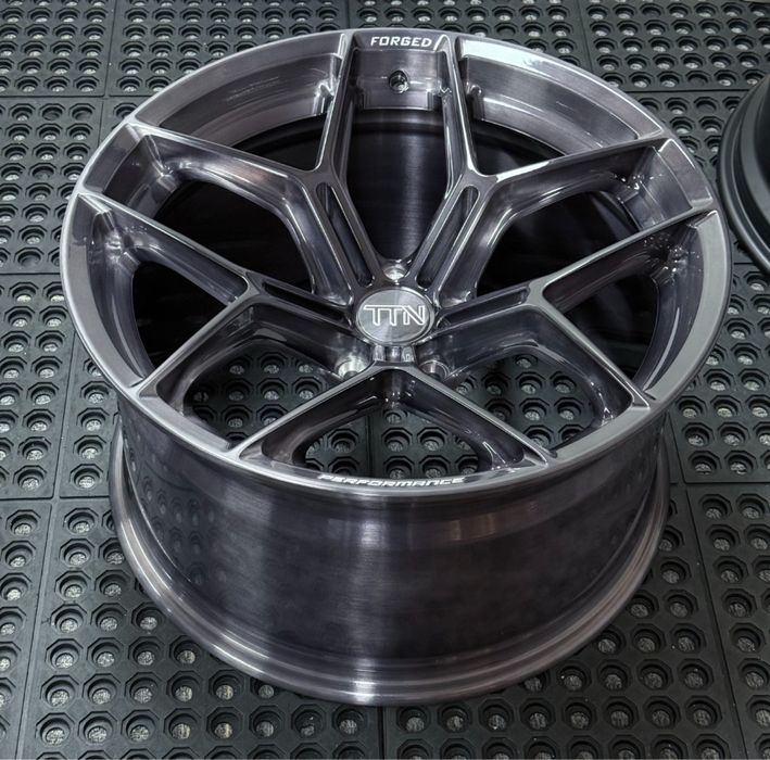 Ковані диски з величезним Вильотом R20 BMW X5 X6 F15 F16 E70 E71 ковка