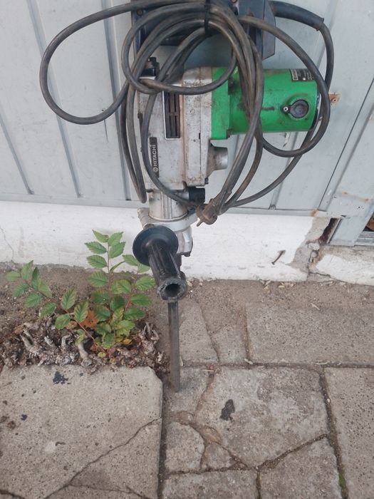 Młot do kucia Hitashi