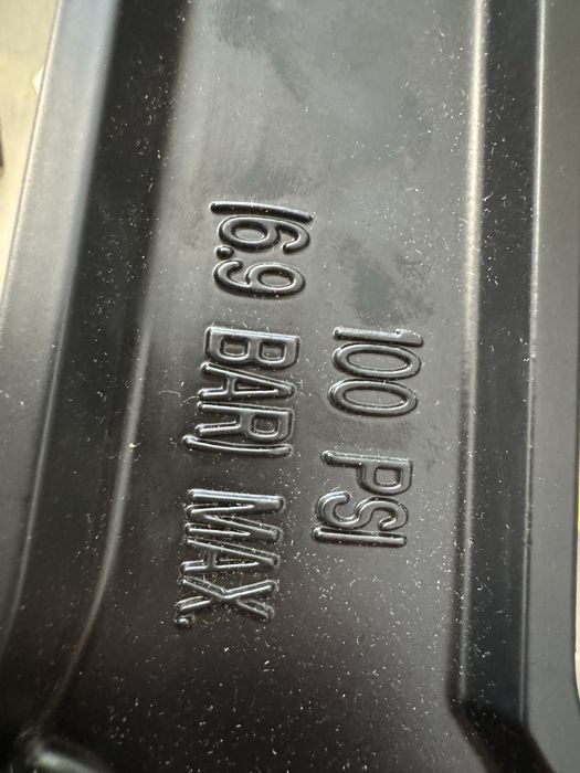 DeWalt Gwoździarka Młotek pneumatuczny do parkietów podłogi desek