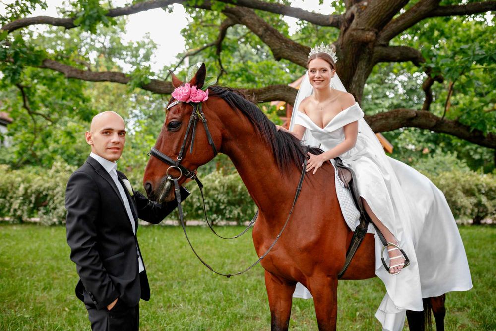 СВАДЕБНОЕ платье с шикарным шлейфом + подарок