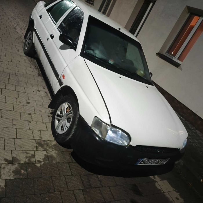 FORD ESCORT 1997 року продаж обмін