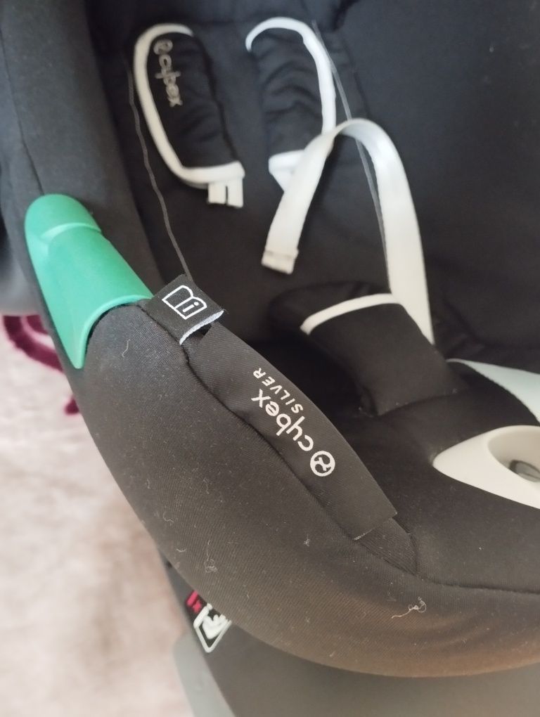CYBEX Fotelik dla niemowląt "Aton B2 i-Size" ze stacją bazową