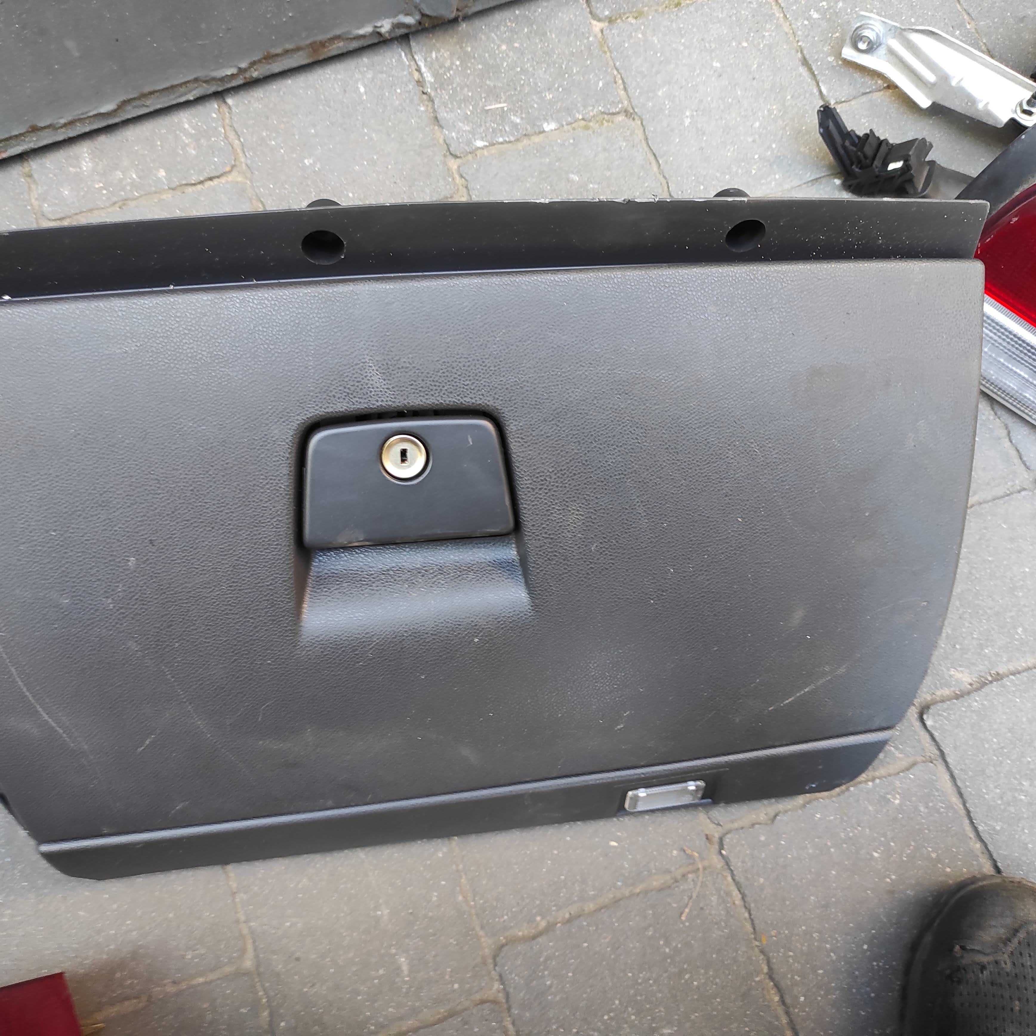 Schowek Pasażera Volvo V50 S40