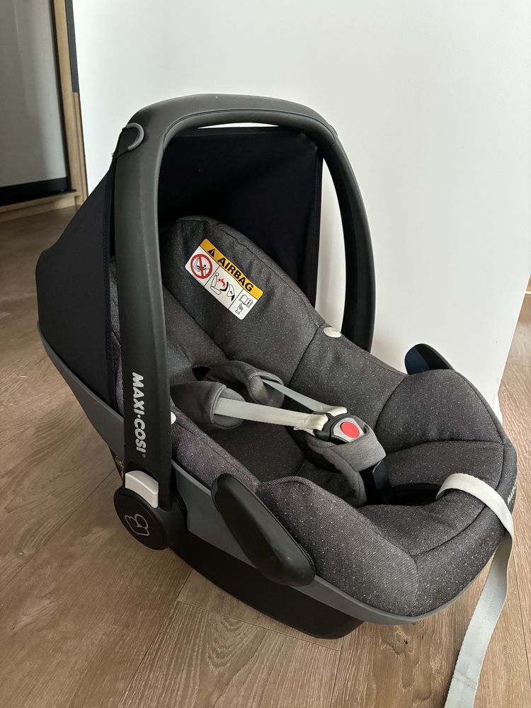 Fotelik samochodowy Maxi Cosi Pebble Pro iSize / Sparkling Grey