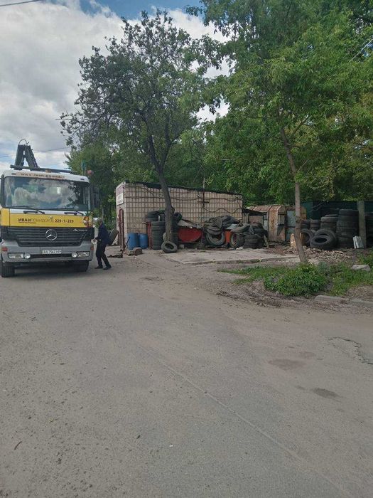 Продаж АЗС Промислова 7 Видубичі Голосіївській район без комісії