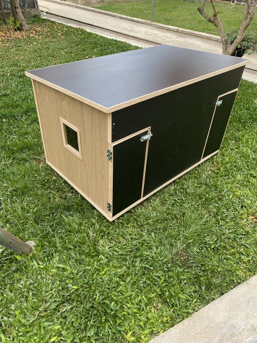 Casota para 2 caes de porte medio