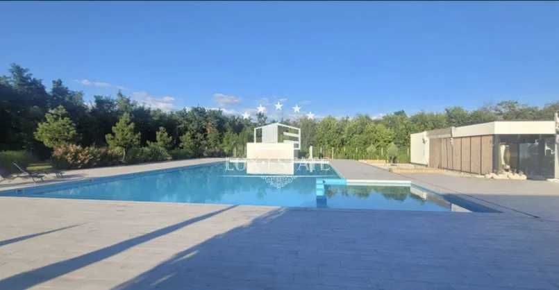 Продажа эксклюзивного участка в престижном КГ "Лесное"