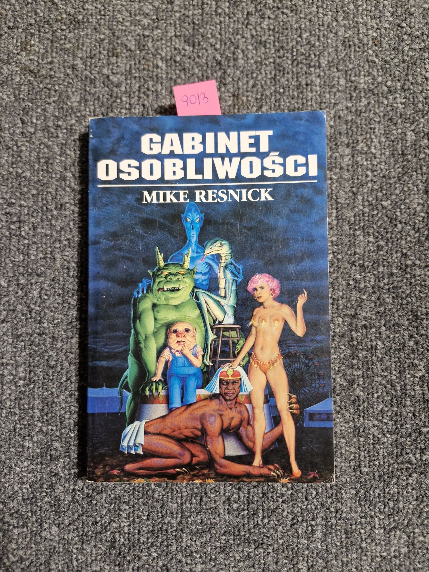 9013. "Gabinet osobliwości" Mike Resnick