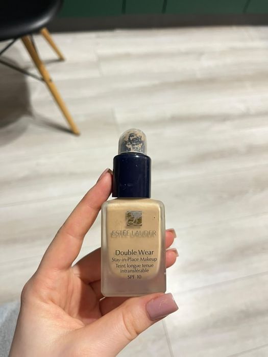podkład Estée Lauder Double Wear, odcień 1W2 Sand