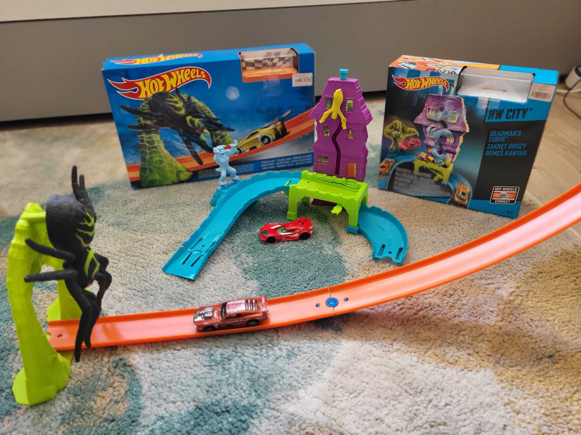 Hot wheels zestaw zakręt grozy i pajęczy atak na Halloween