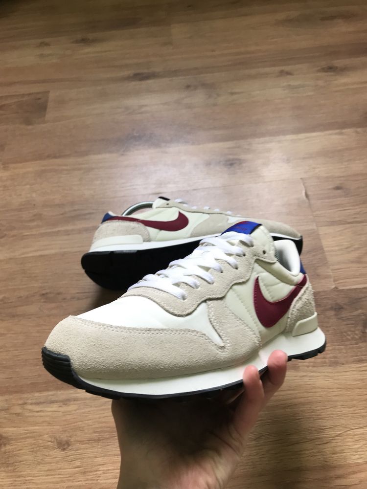 Кроссовки Nike Internationalist размер 40 стелька 25,5