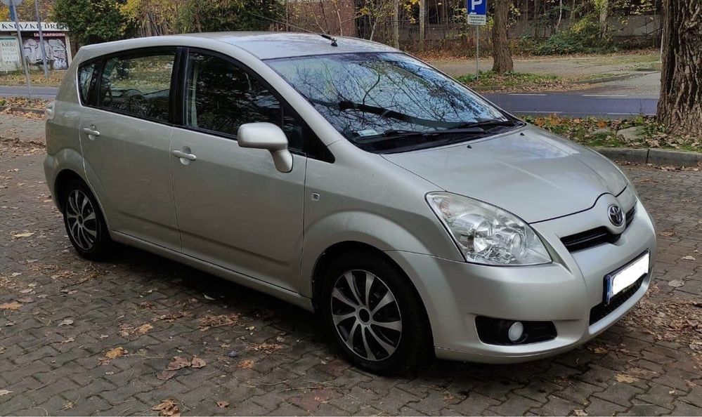 Toyota Corolla Verso*2.2d4d*136ps*bez korozji*2007r*niski przebieg*