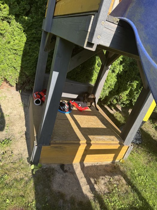 Plac zabaw w stanie bardzo dobrym