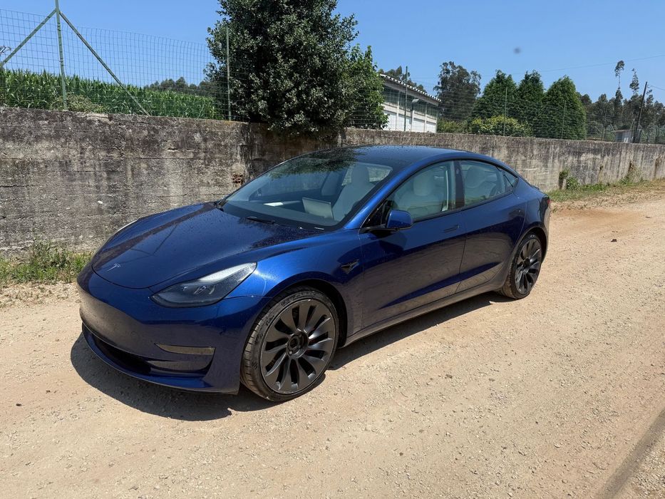 Tesla Model 3 Performance Tração Integral