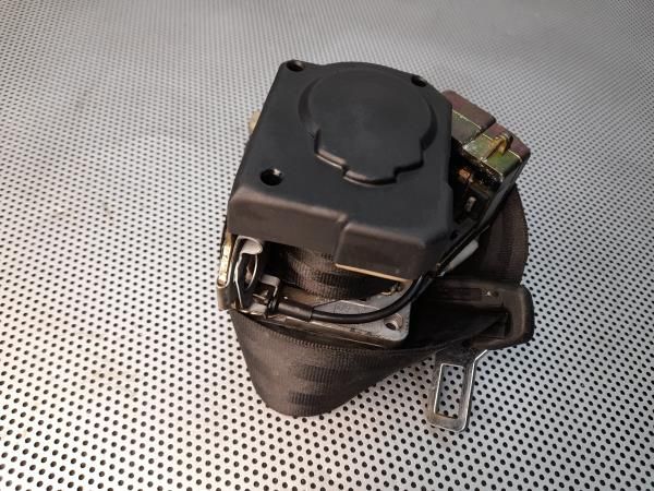 Cinto trás esquerdo VOLKSWAGEN Passat Variant (3B6)