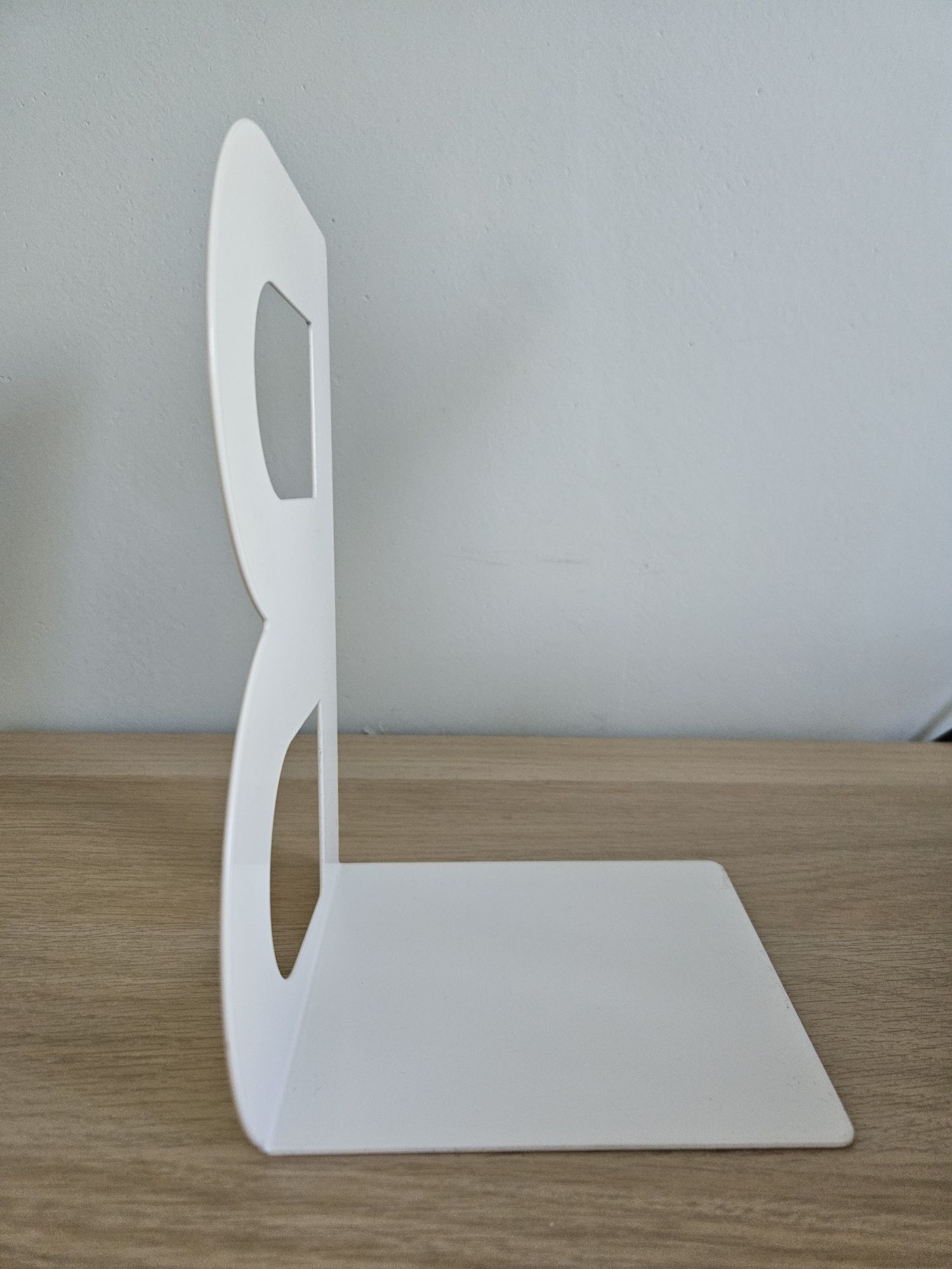 Ikea podpórka do książek ozdoba do pokoju