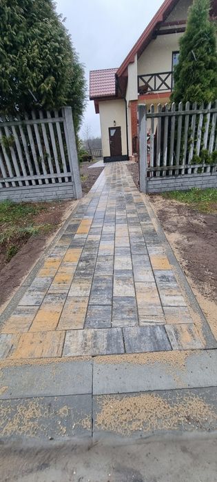 Ukladanie kostki brukowej