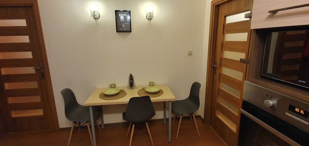 Duży pokój, Centralna 32