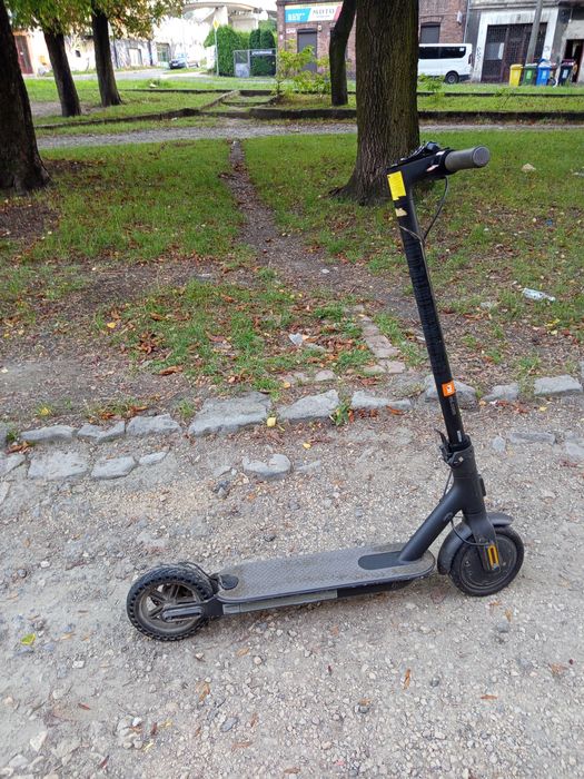 Hulajnoga elektryczna