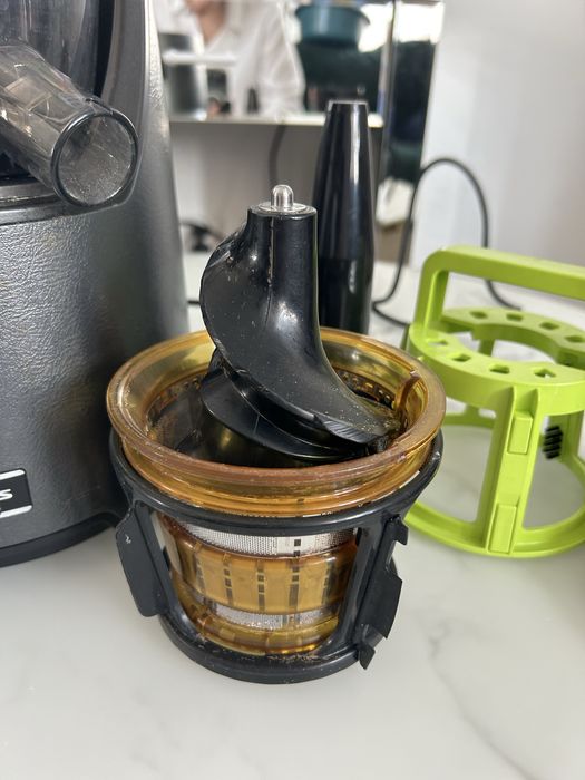 Wyciskarka wolnoobrotowa Kuvings Evo820 NS-1226